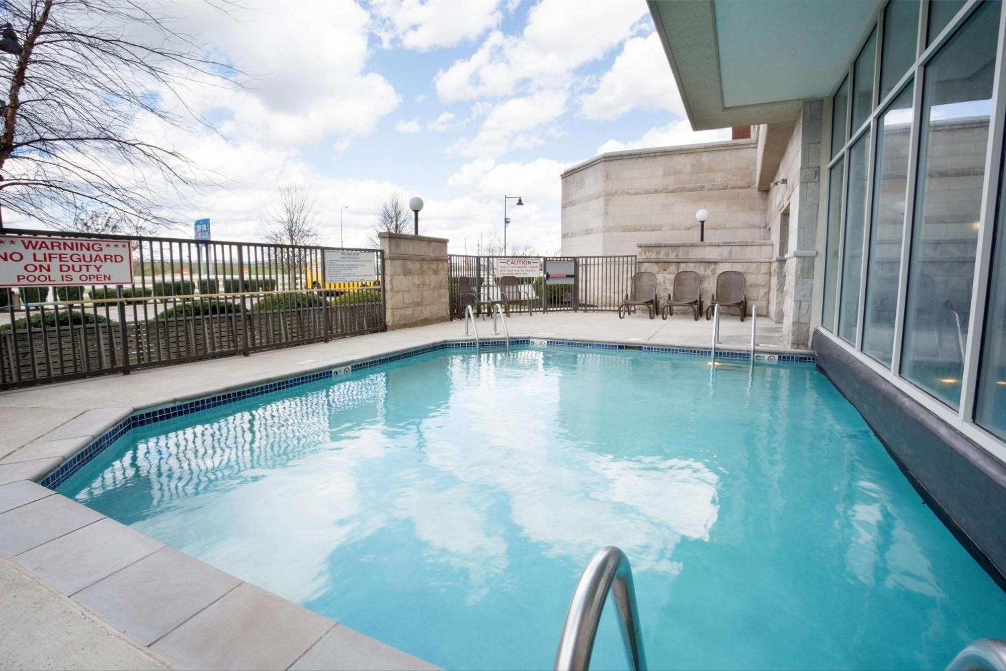 Drury Inn & Suites Columbus גרוב סיטי מראה חיצוני תמונה